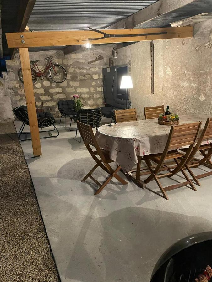 Gite Le Montinho Fontevraud L'Abbaye Εξωτερικό φωτογραφία